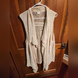 Cupio Curvy 1x/2x Sleeveless Cardigan